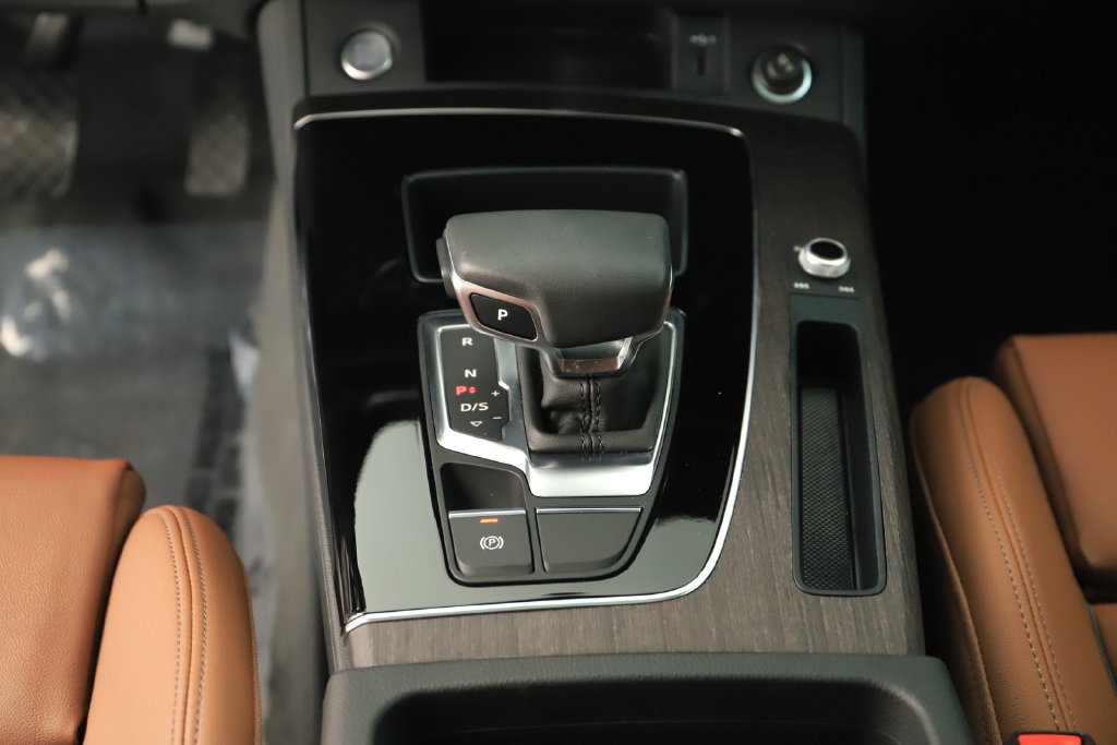 Certified 2024 Audi Q5 e Premium w/ Convenience Package AWD/4WD image 21