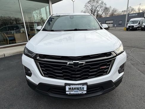 Used 2023 Chevrolet Traverse RS image 11