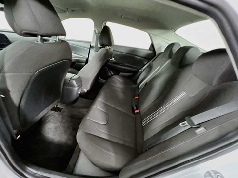 Certified 2024 Hyundai Elantra SEL FWD image 24