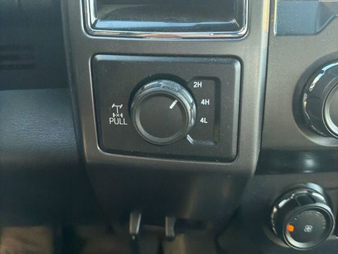 Used 2019 Ford F150 XLT w/ Equipment Group 302A Luxury image 10