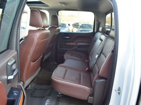 Used 2016 Chevrolet Silverado 1500 High Country image 34