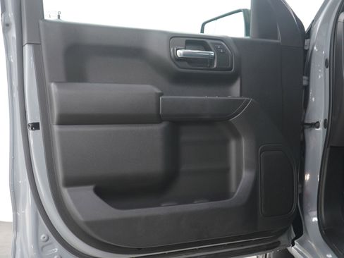 Used 2025 Chevrolet Silverado 1500 Custom Trail Boss w/ LPO, Dark Essentials Package image 20