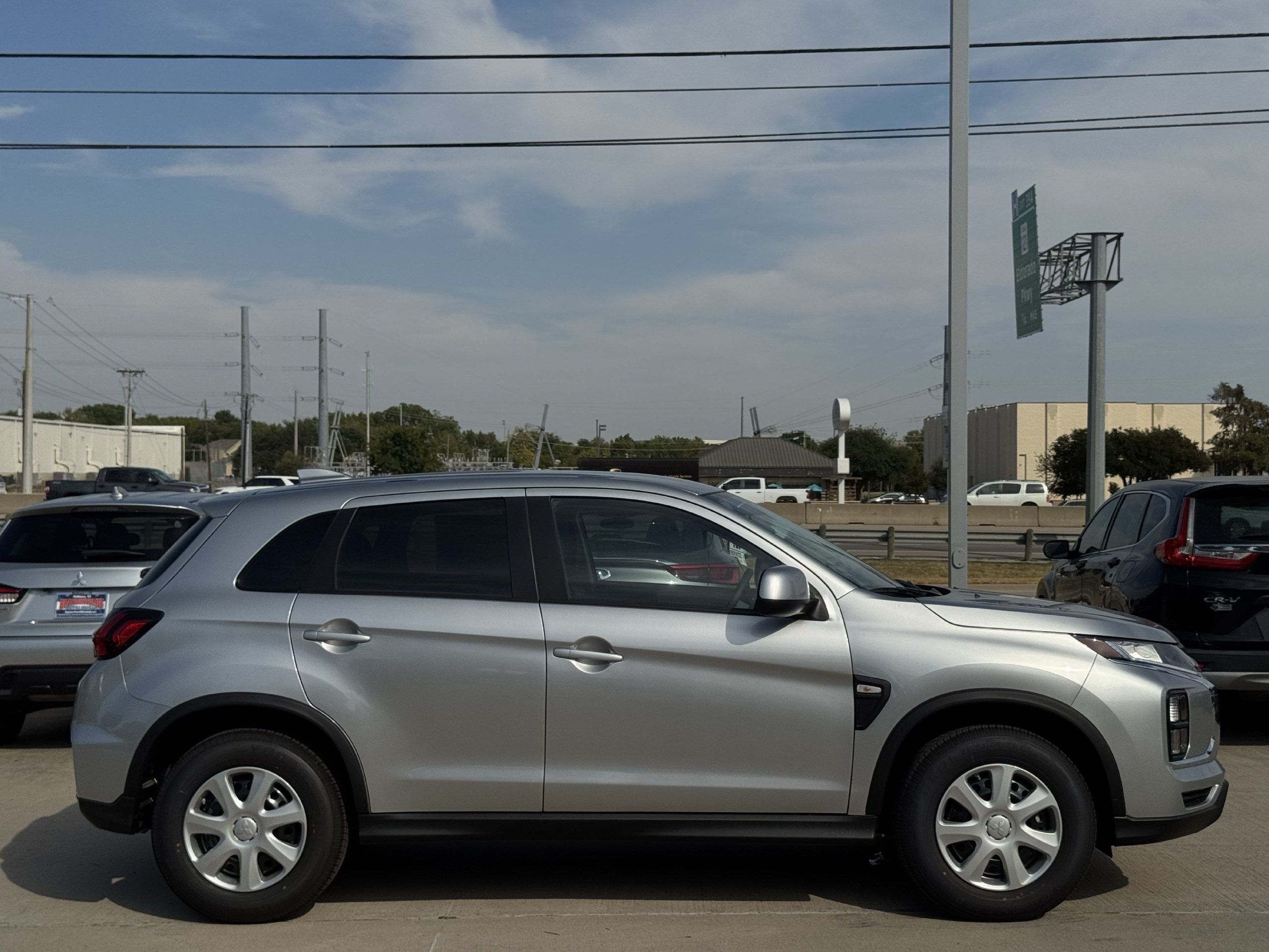 New 2027 Mitsubishi Outlander Sport FWD image 3