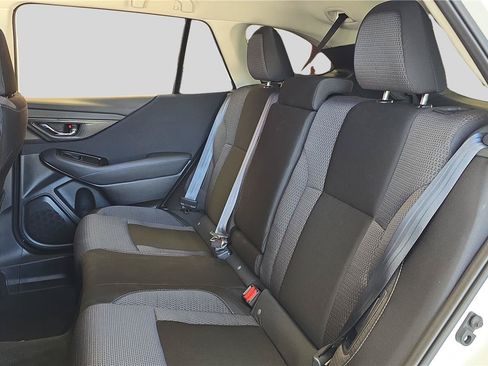 Used 2024 Subaru Outback Premium AWD/4WD image 18