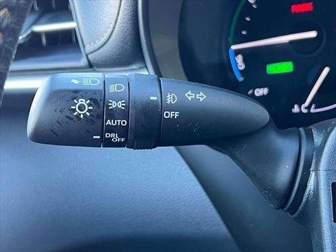 Certified 2024 Toyota Sienna XLE Woodland Edition AWD/4WD image 29