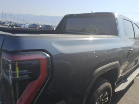 Used 2026 GMC Sierra EV Elevation AWD/4WD image 7