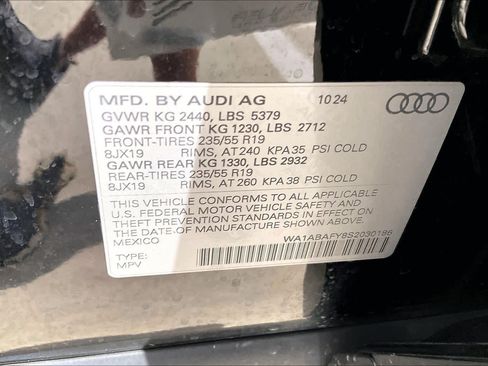 Used 2025 Audi Q5 2.0T Premium w/ Convenience Plus Package AWD/4WD image 35