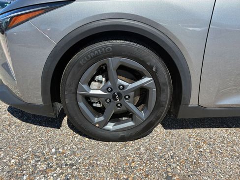 Used 2025 Kia K4 LXS image 23