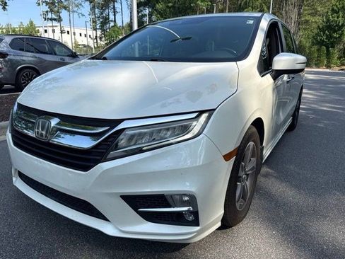 Used 2018 Honda Odyssey Touring image 9