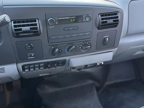 Used 2007 Ford F350 XL image 29