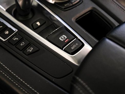 Used 2017 BMW X6 M AWD/4WD image 27