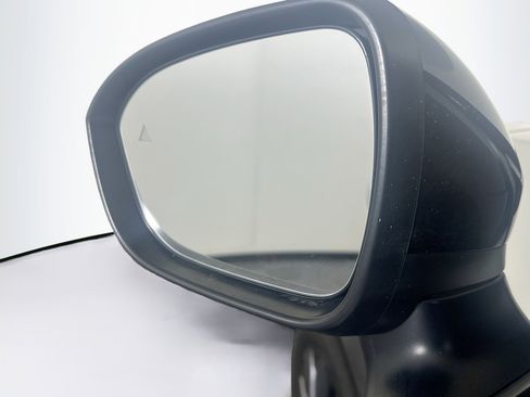 Used 2023 Nissan Ariya FWD image 16