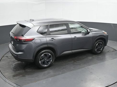Used 2025 Nissan Rogue SV AWD/4WD image 31