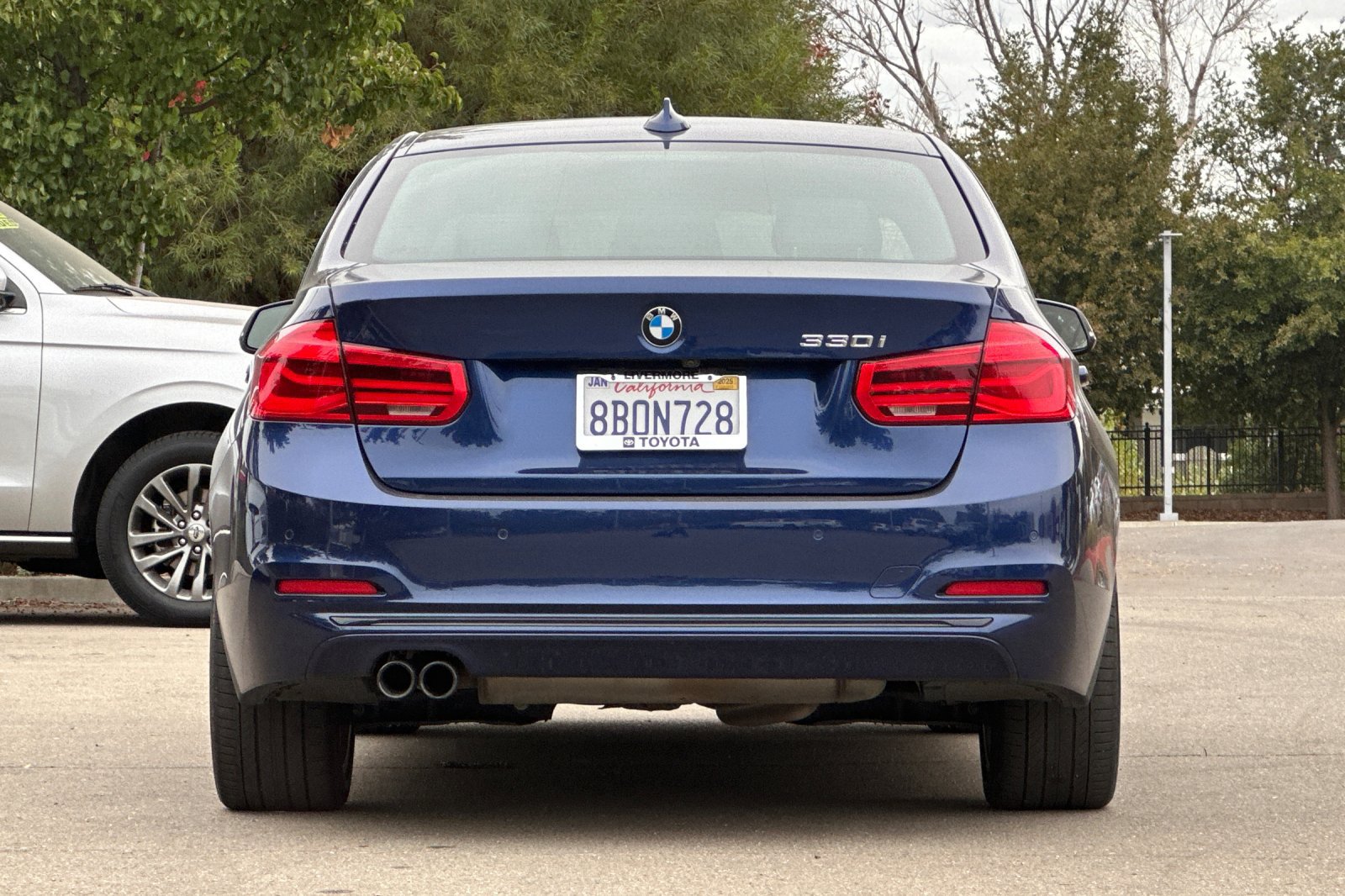 Used 2018 BMW 330i Sedan RWD image 5