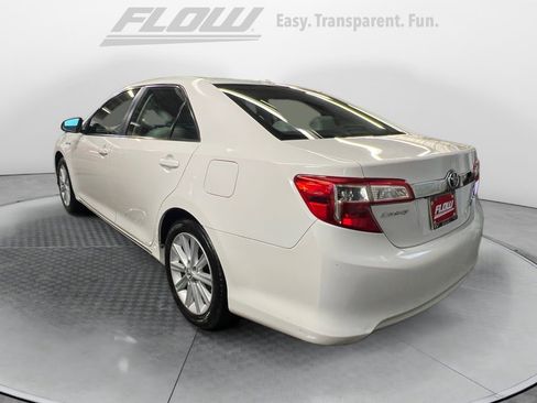 Used 2012 Toyota Camry XLE w/ Leather Pkg image 6
