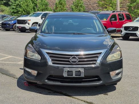 Used 2015 Nissan Altima 2.5 S w/ Power Driver Seat Package FWD image 2