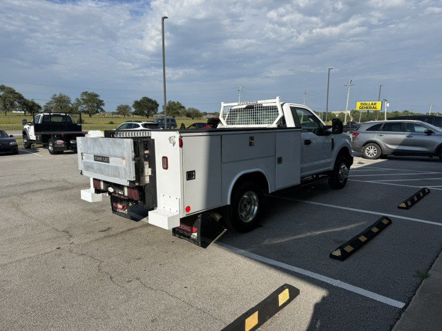 Used 2021 Ford F350 XL w/ Power Equipment Group RWD image 2