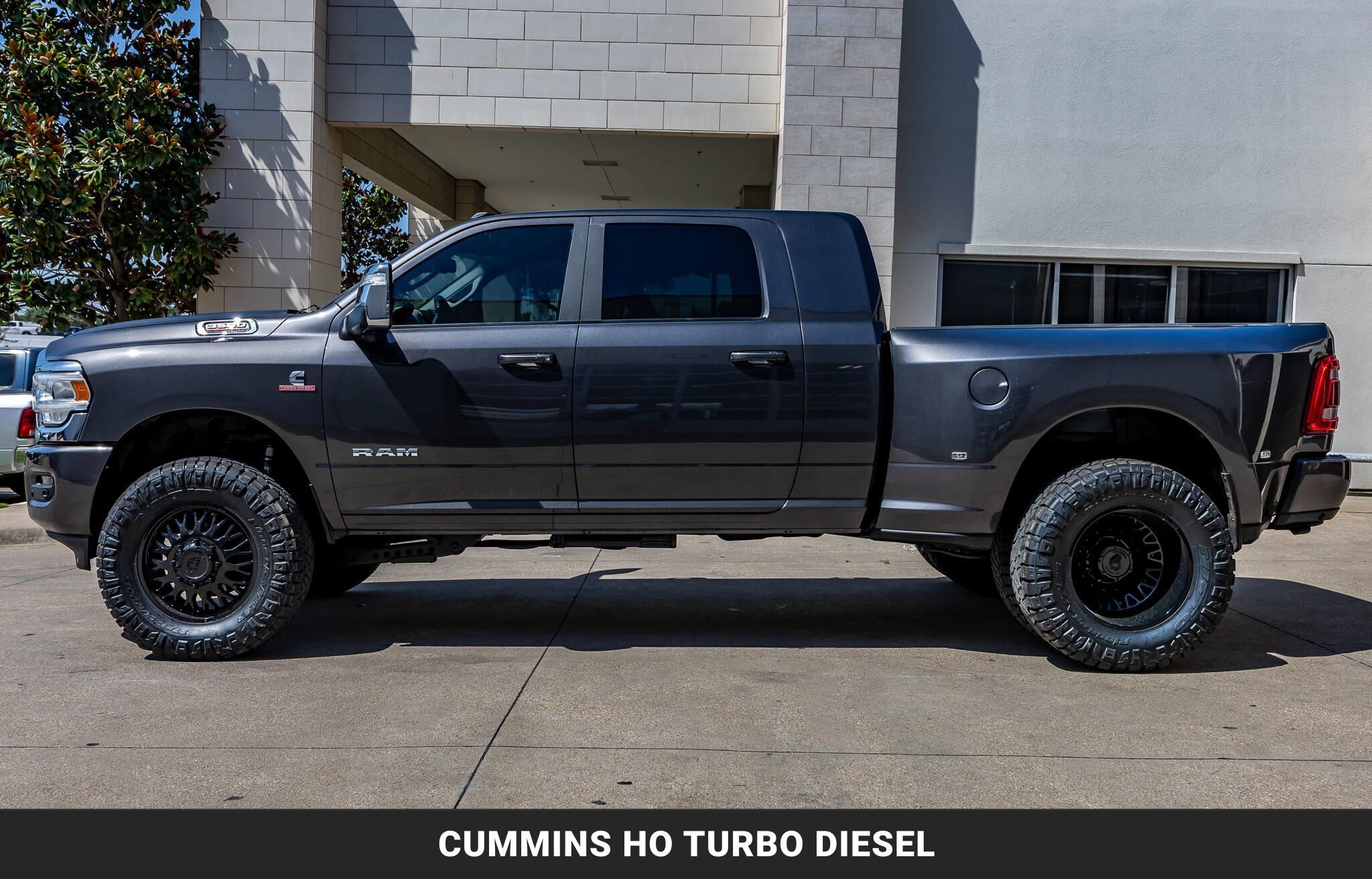 Used 2024 RAM 3500 Laramie w/ Towing Technology Group AWD/4WD image 6