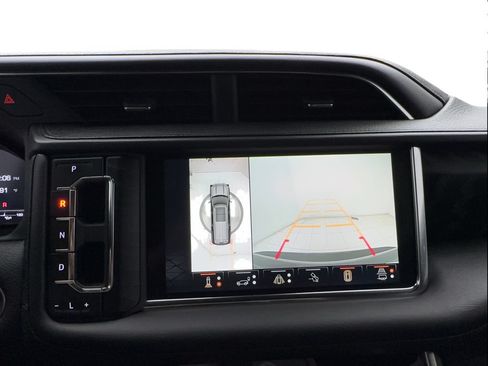 Used 2024 GMC Yukon Denali w/ Advanced Technology Package AWD/4WD image 57