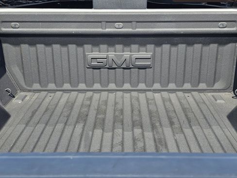 Used 2024 GMC Sierra 1500 SLT w/ SLT Premium Plus Package AWD/4WD image 13