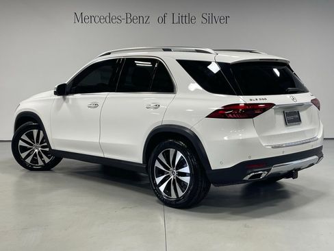 Used 2025 Mercedes-Benz GLE 350 4MATIC image 3