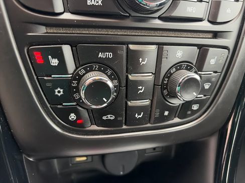 Used 2016 Buick Cascada Premium image 33