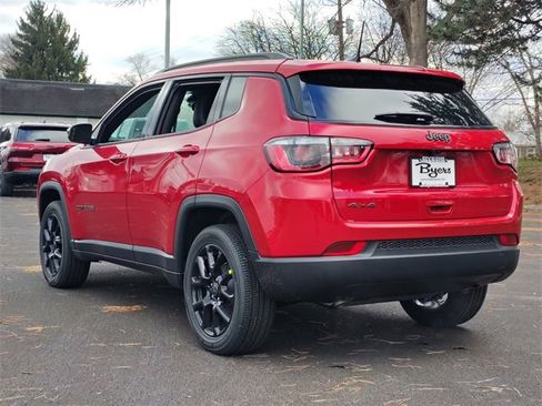 New 2026 Jeep Compass Latitude image 7