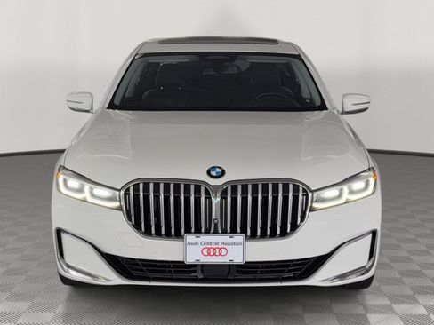 Used 2020 BMW 740i xDrive w/ Premium Package AWD/4WD image 6