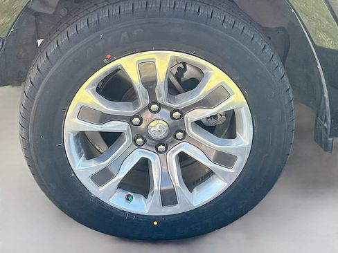 Used 2022 RAM 1500 Limited w/ Body Color Bumper Group AWD/4WD image 30