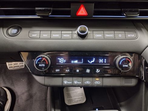 New 2026 Hyundai Elantra Sport FWD image 27