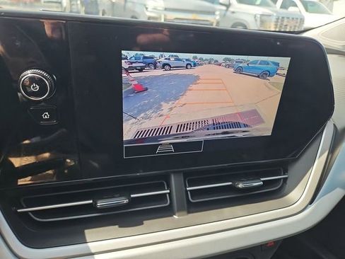 Used 2026 Chevrolet Trax LS FWD image 14