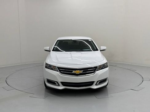 Used 2014 Chevrolet Impala LT w/ Convenience Package image 8