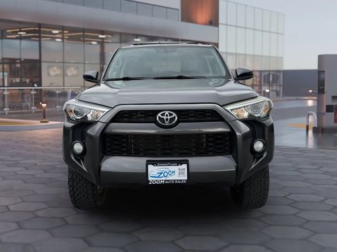 Used 2014 Toyota 4Runner SR5 AWD/4WD image 2