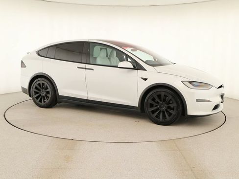 Used 2022 Tesla Model X AWD/4WD image 9
