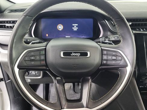 Used 2023 Jeep Grand Cherokee Altitude image 18