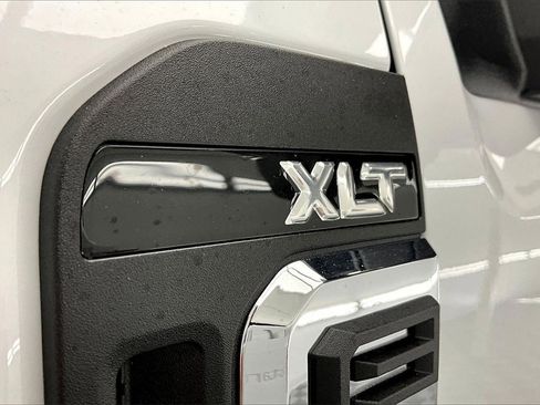 New 2026 Ford F350 XLT w/ FX4 Off-Road Package image 8
