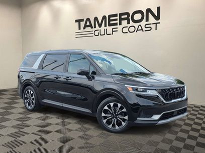 Used 2022 Kia Carnival EX
