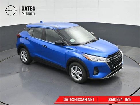 New 2025 Nissan Kicks Play S image 41