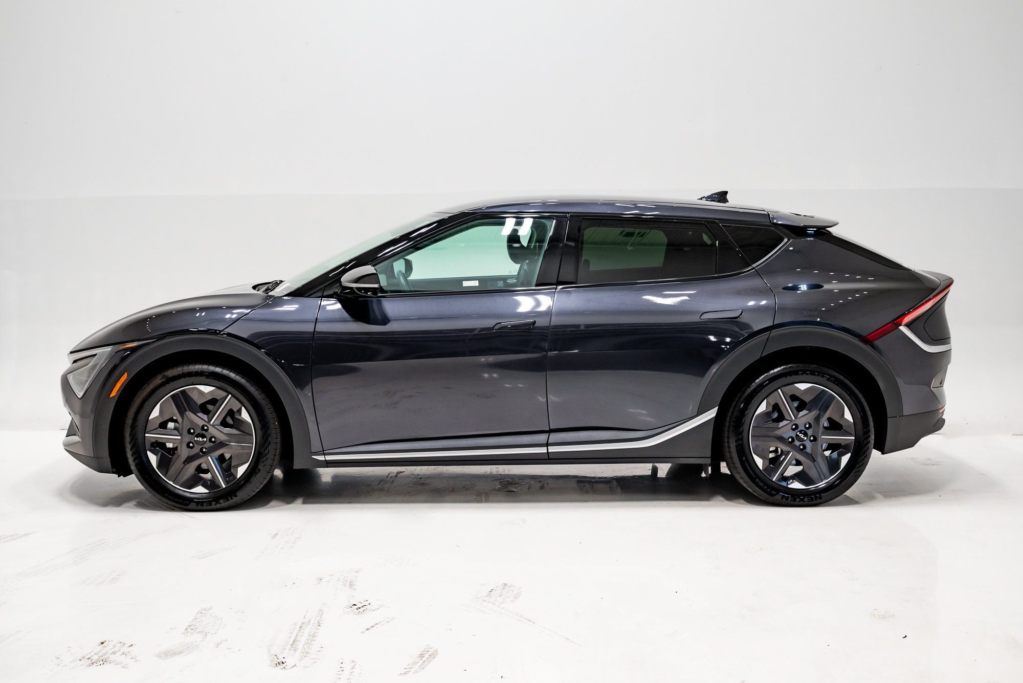 Used 2025 Kia EV6 Light RWD image 26