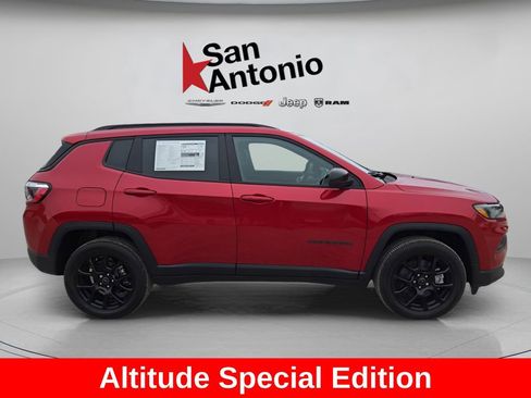 New 2026 Jeep Compass Latitude AWD/4WD image 9