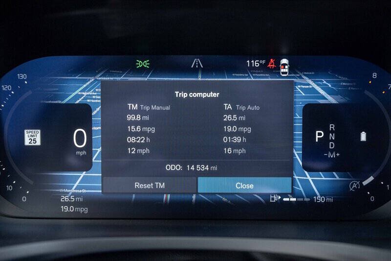 Used 2025 Volvo V60 B5 Cross Country Plus AWD/4WD image 13