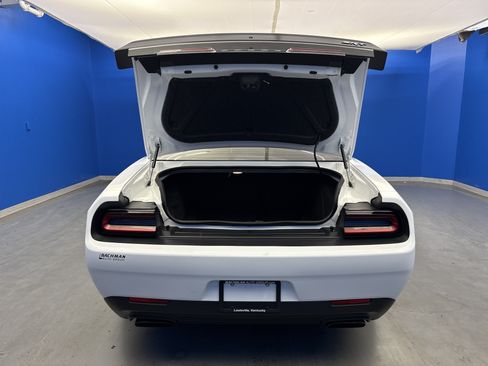Used 2016 Dodge Challenger SRT Hellcat RWD image 26
