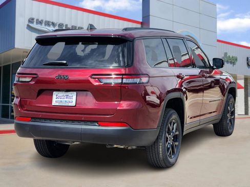 New 2025 Jeep Grand Cherokee L Altitude image 5