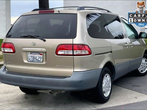 Used 2001 Toyota Sienna LE image 12