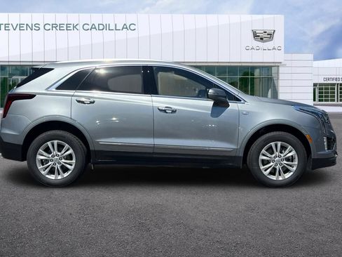 Used 2025 Cadillac XT5 Luxury w/ LPO, Floor Liner Package FWD image 2