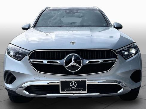 Used 2023 Mercedes-Benz GLC 300 image 4
