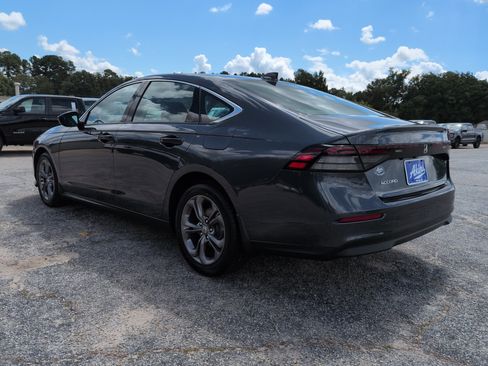 Used 2024 Honda Accord EX image 5