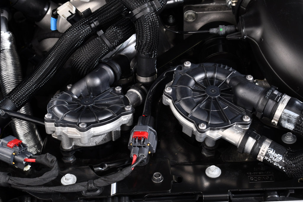 New 2026 Ford Mustang Dark Horse SC w/ Carbon Fiber Exterior Package RWD image 26