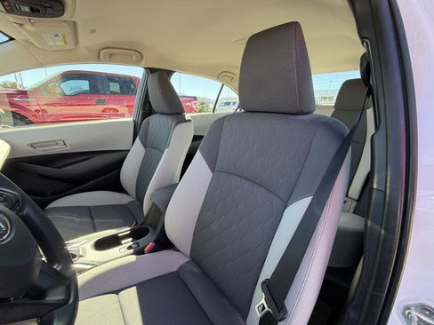 Used 2023 Toyota Corolla LE image 13