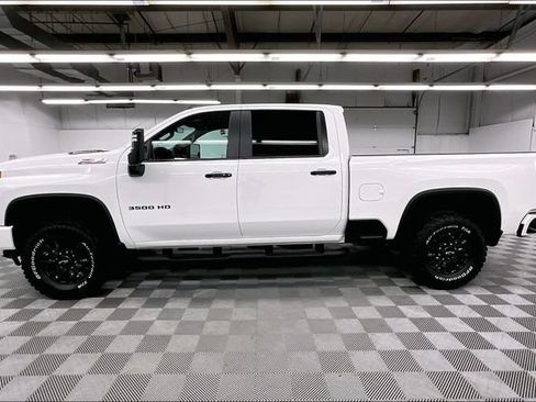 Used 2023 Chevrolet Silverado 3500 LT w/ All Star Edition AWD/4WD image 14